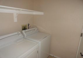 7225 W Opossum Dr, Tucson, Arizona 85743, 3 Bedrooms Bedrooms, ,2 BathroomsBathrooms,Home,For Rent,W Opossum Dr,1882