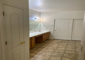 7413 W Crimson Ridge Dr, Tucson, Arizona 85743, 4 Bedrooms Bedrooms, ,3 BathroomsBathrooms,Home,For Rent,W Crimson Ridge Dr,1911