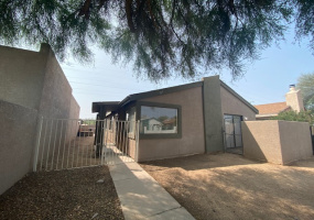 167 Wedwick Street, Tucson, Arizona 85706, 3 Bedrooms Bedrooms, ,1.5 BathroomsBathrooms,Home,For Rent,Wedwick,2000