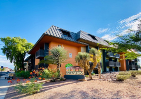 961 Euclid Avenue, Tucson, Arizona 85719, 2 Bedrooms Bedrooms, ,1.5 BathroomsBathrooms,Condo,For Rent,Euclid,2022