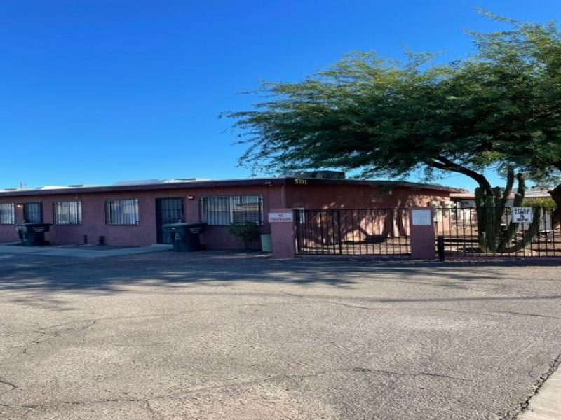 5711 E 26th St Unit D, Tucson, Arizona 85711, 2 Bedrooms Bedrooms, ,1 BathroomBathrooms,Four-Plex,For Rent,E 26th St Unit D,2038