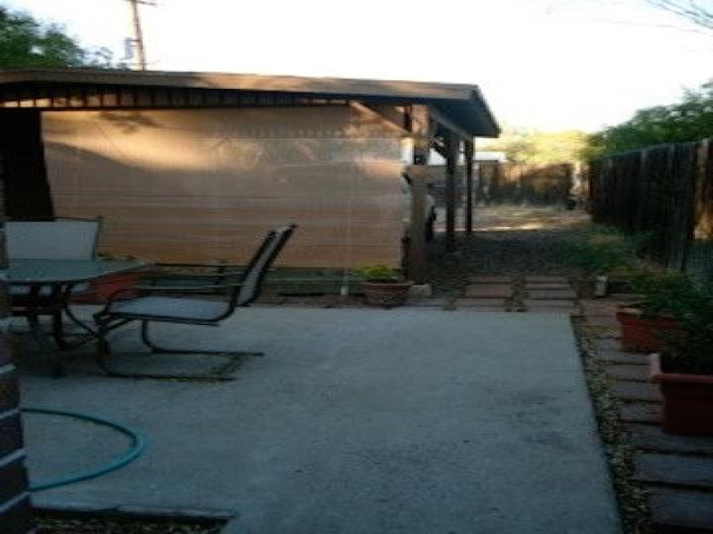 1017 E Lester St, Tucson, Arizona 85719, 2 Bedrooms Bedrooms, ,1 BathroomBathrooms,Home,For Rent,E Lester St,2118