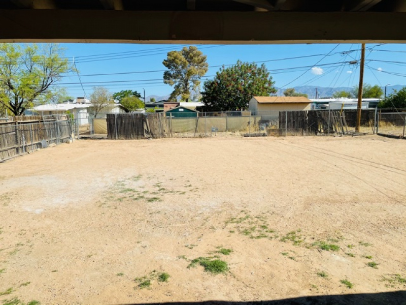 4125 E 27th Street, Tucson, Arizona 85711, 3 Bedrooms Bedrooms, ,1 BathroomBathrooms,Home,For Rent,E 27th,2242