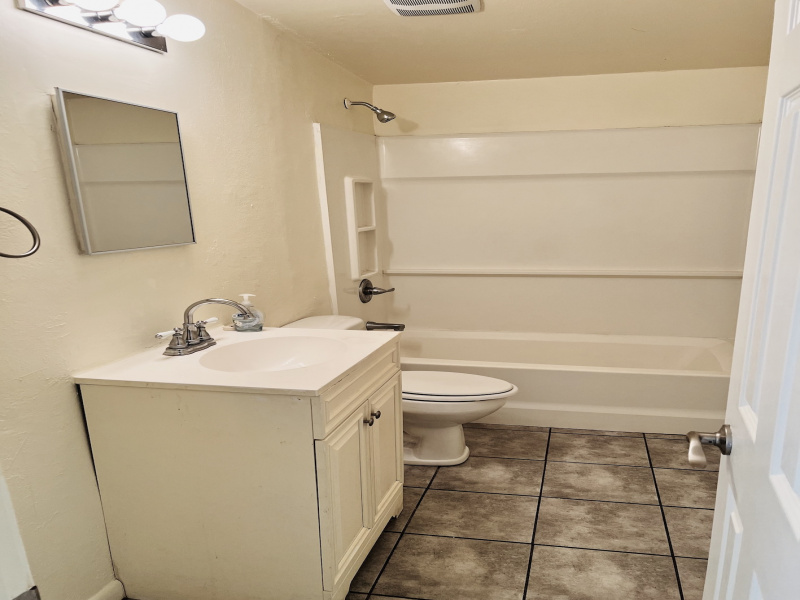 4125 E 27th Street, Tucson, Arizona 85711, 3 Bedrooms Bedrooms, ,1 BathroomBathrooms,Home,For Rent,E 27th,2242