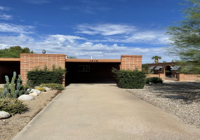 1219 N Dodge Blvd, Tucson, Arizona 85716, 2 Bedrooms Bedrooms, ,1 BathroomBathrooms,Four-Plex,For Rent,N Dodge Blvd,2360