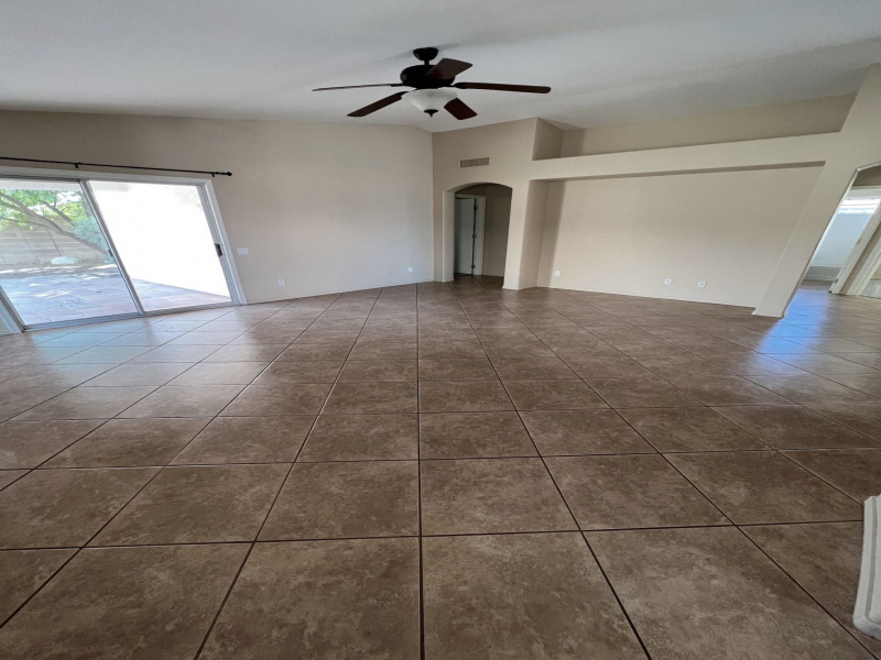 7275 W Opossum Dr, Tucson, Arizona 85743, 3 Bedrooms Bedrooms, ,2 BathroomsBathrooms,Home,For Rent,W Opossum Dr,2415