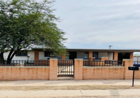 1825 Linden Street, Tucson, Arizona 85745, 3 Bedrooms Bedrooms, ,1.5 BathroomsBathrooms,Home,For Rent,Linden,2418