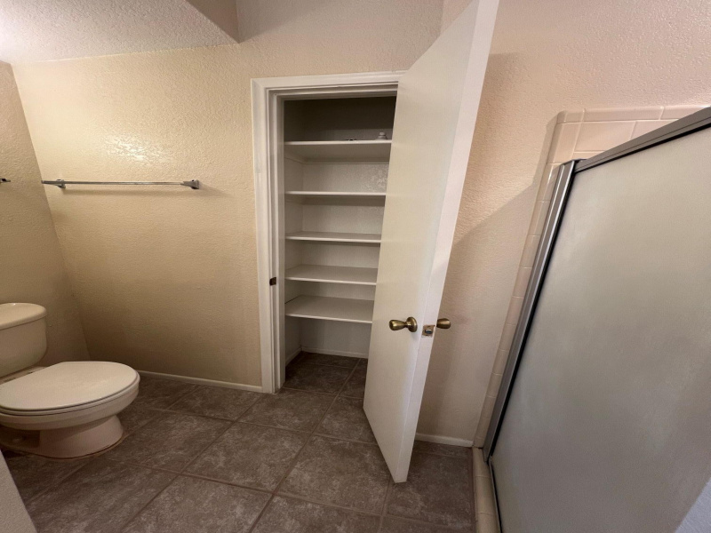 9093 N Tiger Eye Way, Tucson, Arizona 85742, 3 Bedrooms Bedrooms, ,2 BathroomsBathrooms,Home,For Rent,N Tiger Eye Way,2646