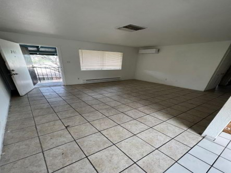 107 W Rillito St, Tucson, Arizona 85705, 2 Bedrooms Bedrooms, ,1 BathroomBathrooms,Apartment,For Rent,W Rillito St,2717