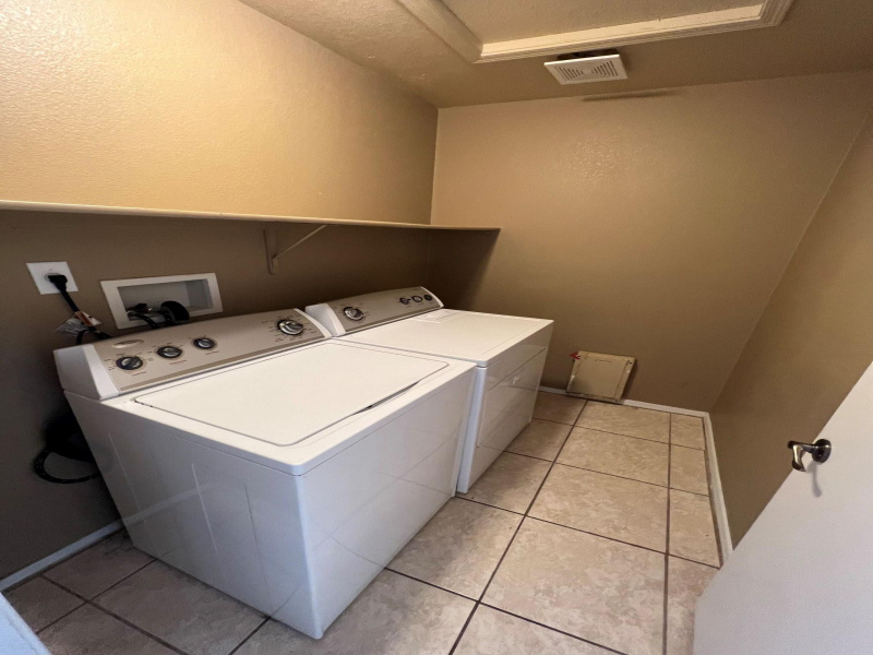 8072 E Snakeroot Dr, Tucson, Arizona 85710, 3 Bedrooms Bedrooms, ,2 BathroomsBathrooms,Home,For Rent,E Snakeroot Dr,2722