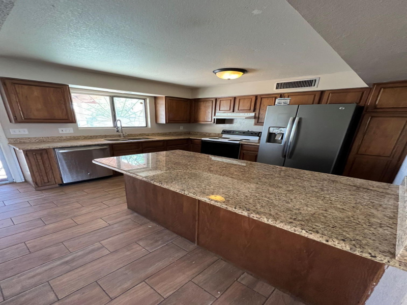 3931 W Sunny Hills Pl, Tucson, Arizona 85741, 4 Bedrooms Bedrooms, ,2 BathroomsBathrooms,Home,For Rent,W Sunny Hills Pl,2734