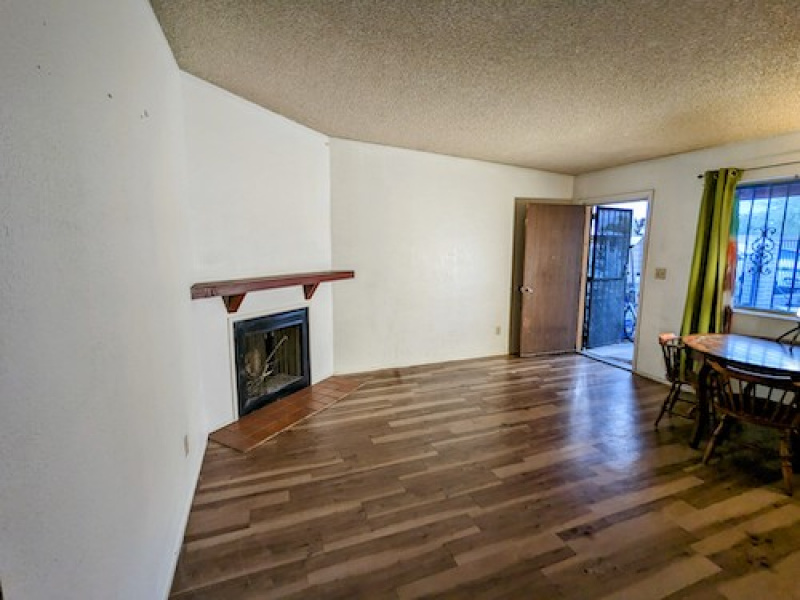 602 E Lester St, Tucson, Arizona 85705, 2 Bedrooms Bedrooms, ,1 BathroomBathrooms,Tri-Plex,For Rent,E Lester St,2768