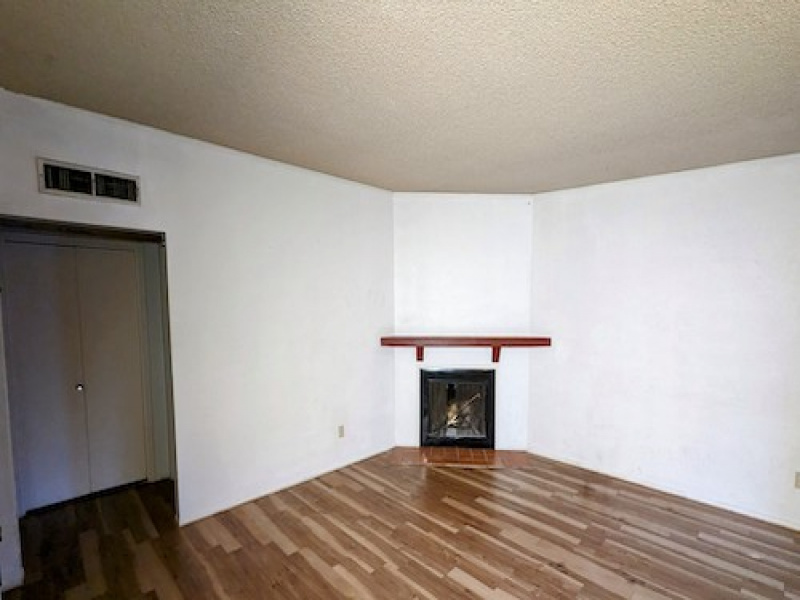 602 E Lester St, Tucson, Arizona 85705, 2 Bedrooms Bedrooms, ,1 BathroomBathrooms,Tri-Plex,For Rent,E Lester St,2768