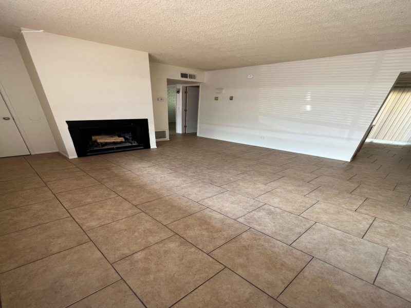 2517 N Geronimo C, Tucson, Arizona 85705, 2 Bedrooms Bedrooms, ,1 BathroomBathrooms,Townhouse,For Rent,N Geronimo C,2798