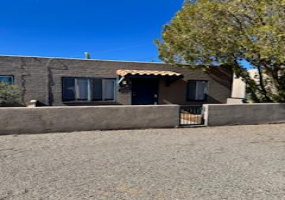 1303 N Columbus Blvd #3, Tucson, Arizona 85712, 1 Bedroom Bedrooms, ,1 BathroomBathrooms,Townhouse,For Rent,N Columbus Blvd #3,2801