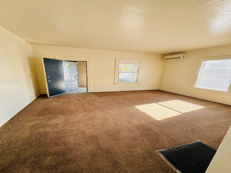 420 S Fremont Ave, Tucson, Arizona 85719, 2 Bedrooms Bedrooms, ,1 BathroomBathrooms,Townhouse,For Rent,S Fremont Ave,2814