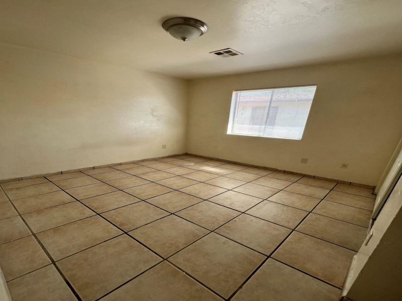 426 E Mohave Rd #5, Tucson, Arizona 85705, 3 Bedrooms Bedrooms, ,1 BathroomBathrooms,Home,For Rent,E Mohave Rd #5,2835