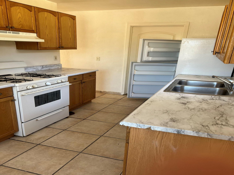 426 E Mohave Rd #5, Tucson, Arizona 85705, 3 Bedrooms Bedrooms, ,1 BathroomBathrooms,Home,For Rent,E Mohave Rd #5,2835