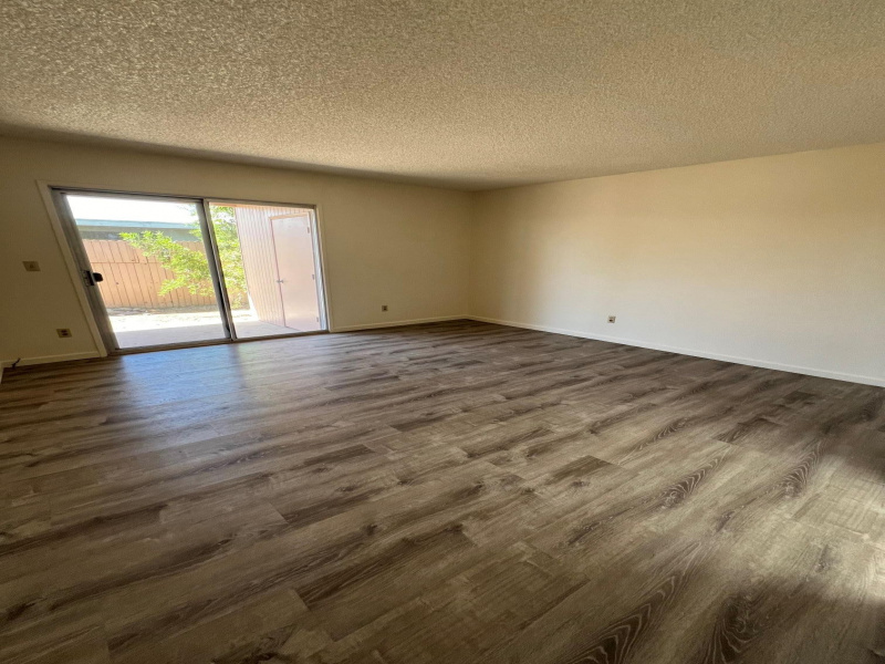 525 W Calle Lindero, Tucson, Arizona 85704, 3 Bedrooms Bedrooms, ,1 BathroomBathrooms,Townhouse,For Rent,W Calle Lindero,2858