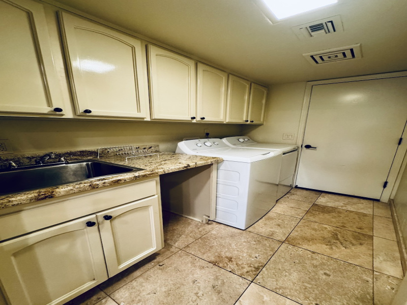 8657 N Arnold Palmer Dr, Tucson, Arizona 85742, 3 Bedrooms Bedrooms, ,3 BathroomsBathrooms,Home,For Rent,8657 N Arnold Palmer Dr,2879