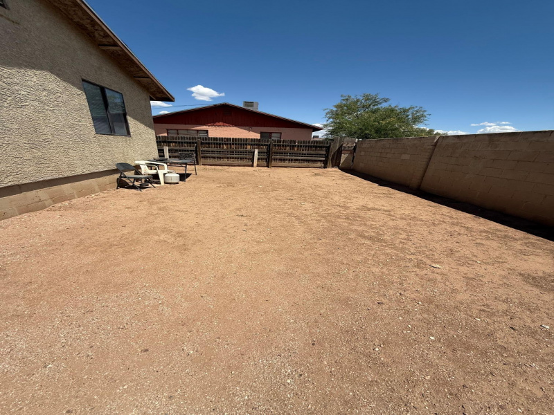 426 E Mohave Rd #4, Tucson, Arizona 85705, 3 Bedrooms Bedrooms, ,1 BathroomBathrooms,Home,For Rent,E Mohave Rd #4,2884