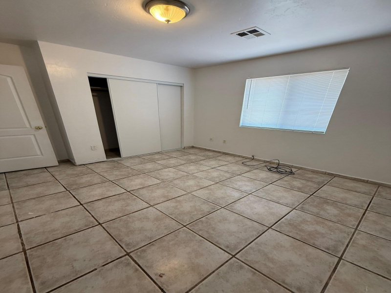 426 E Mohave Rd #4, Tucson, Arizona 85705, 3 Bedrooms Bedrooms, ,1 BathroomBathrooms,Home,For Rent,E Mohave Rd #4,2884