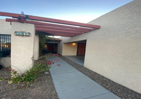 1848 Frances Blvd, Tucson, Arizona 85712, 3 Bedrooms Bedrooms, ,2 BathroomsBathrooms,Townhouse,For Rent,Frances,1246