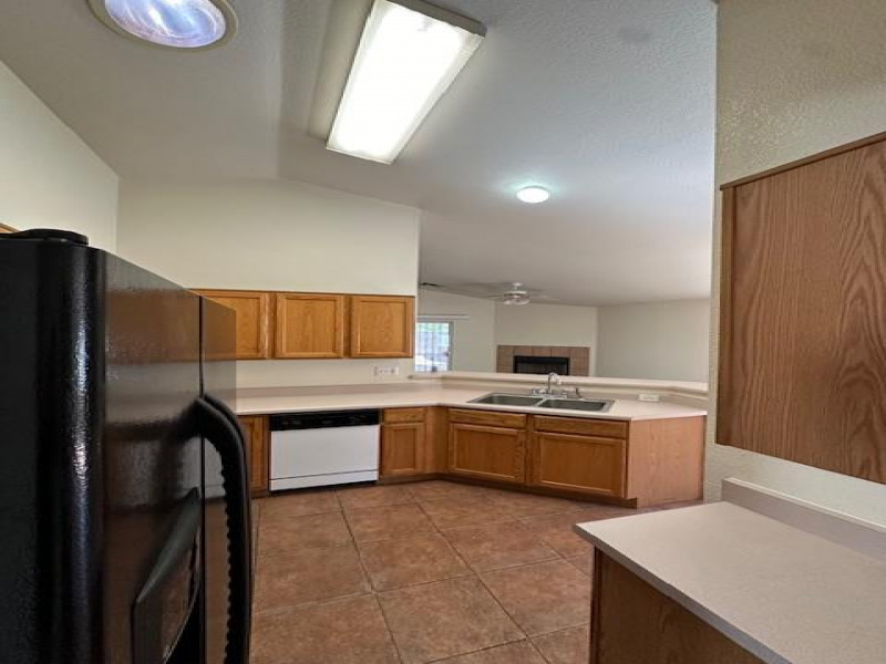 2177 S Saint Suzanne Dr, Tucson, Arizona 85713, 3 Bedrooms Bedrooms, ,2 BathroomsBathrooms,Home,For Rent,S Saint Suzanne Dr,1297