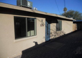 820 E Lester St unit 2, Tucson, Arizona 85719, 3 Bedrooms Bedrooms, ,2 BathroomsBathrooms,Home,For Rent,E Lester St unit 2,1028