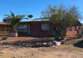 826 E Waverly St unit 1, Tucson, Arizona 85719, 2 Bedrooms Bedrooms, ,1 BathroomBathrooms,Home,For Rent,E Waverly St unit 1,1029