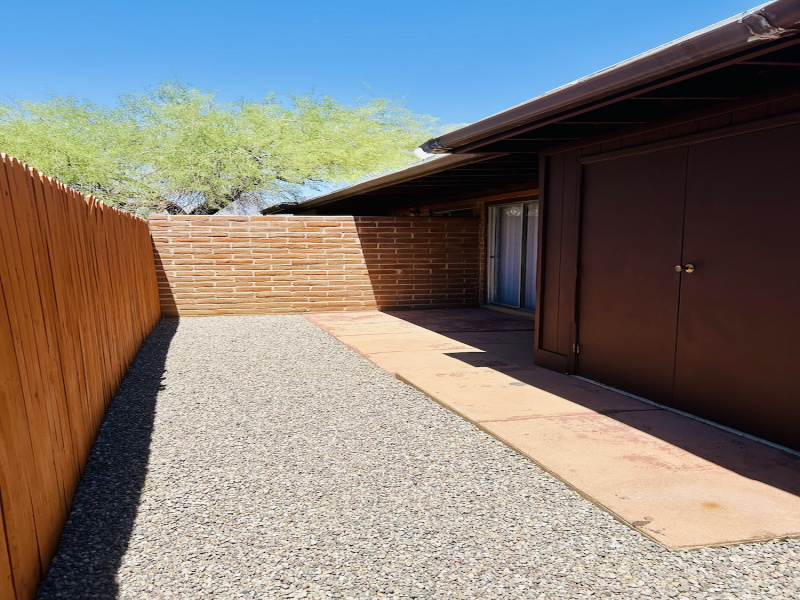 4059 E Lee St, Tucson, Arizona 85712, 2 Bedrooms Bedrooms, ,1 BathroomBathrooms,Home,For Rent,E Lee St,1424
