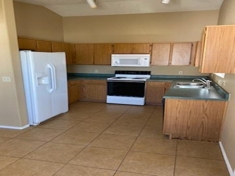 5940 Wood Crest Drive, Tucson, Arizona 85746, 3 Bedrooms Bedrooms, ,2 BathroomsBathrooms,Home,For Rent,Wood Crest,1573
