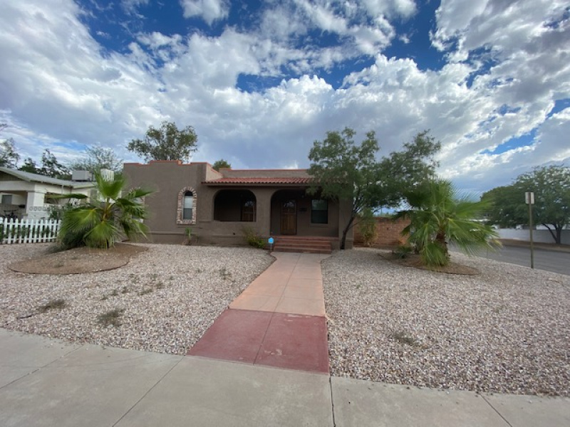 2004 E 8th St, Tucson, Arizona 85719, 5 Bedrooms Bedrooms, ,4 BathroomsBathrooms,Home,For Rent,E 8th St,1685