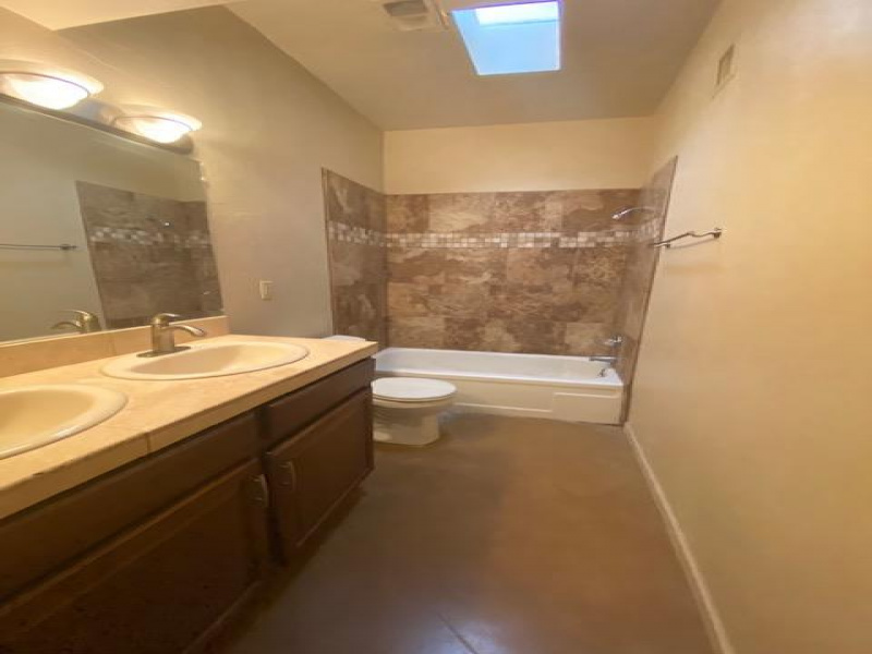 2004 E 8th St, Tucson, Arizona 85719, 5 Bedrooms Bedrooms, ,4 BathroomsBathrooms,Home,For Rent,E 8th St,1685