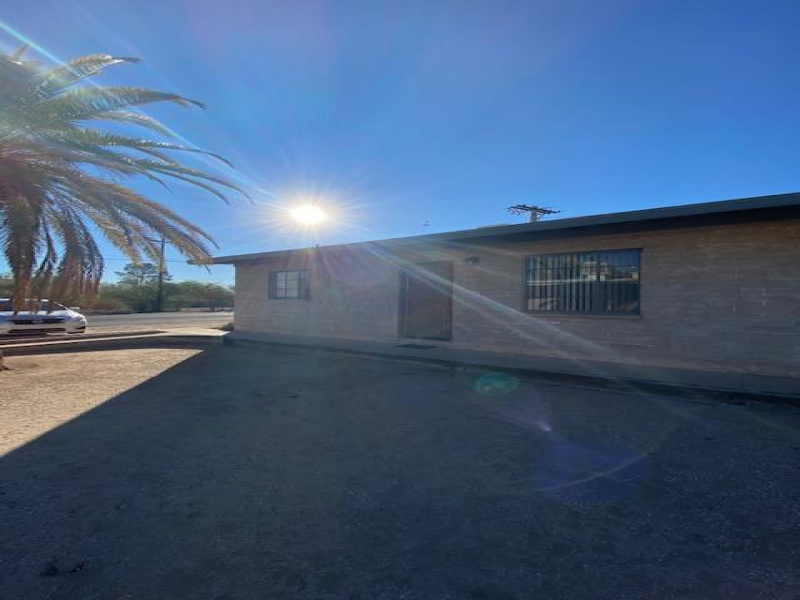 2545 N Park Ave Unit 1, Tucson, Arizona 85719, 2 Bedrooms Bedrooms, ,1 BathroomBathrooms,Tri-Plex,For Rent,N Park Ave Unit 1,1689