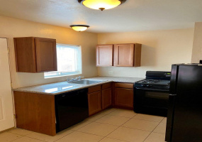 2233 N Columbus Blvd Unit 1, Tucson, Arizona 85712, 1 Bedroom Bedrooms, ,1 BathroomBathrooms,Duplex,For Rent,N Columbus Blvd Unit 1,1870