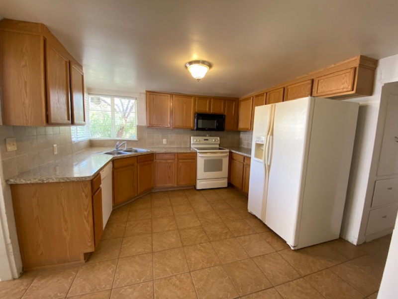 1641 McKinley Avenue, Tucson, Arizona 85712, 3 Bedrooms Bedrooms, ,2 BathroomsBathrooms,Home,For Rent,McKinley,1915